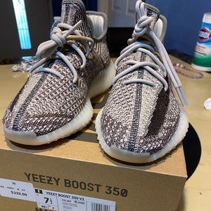 Yeezy zyon 7.5 350v2